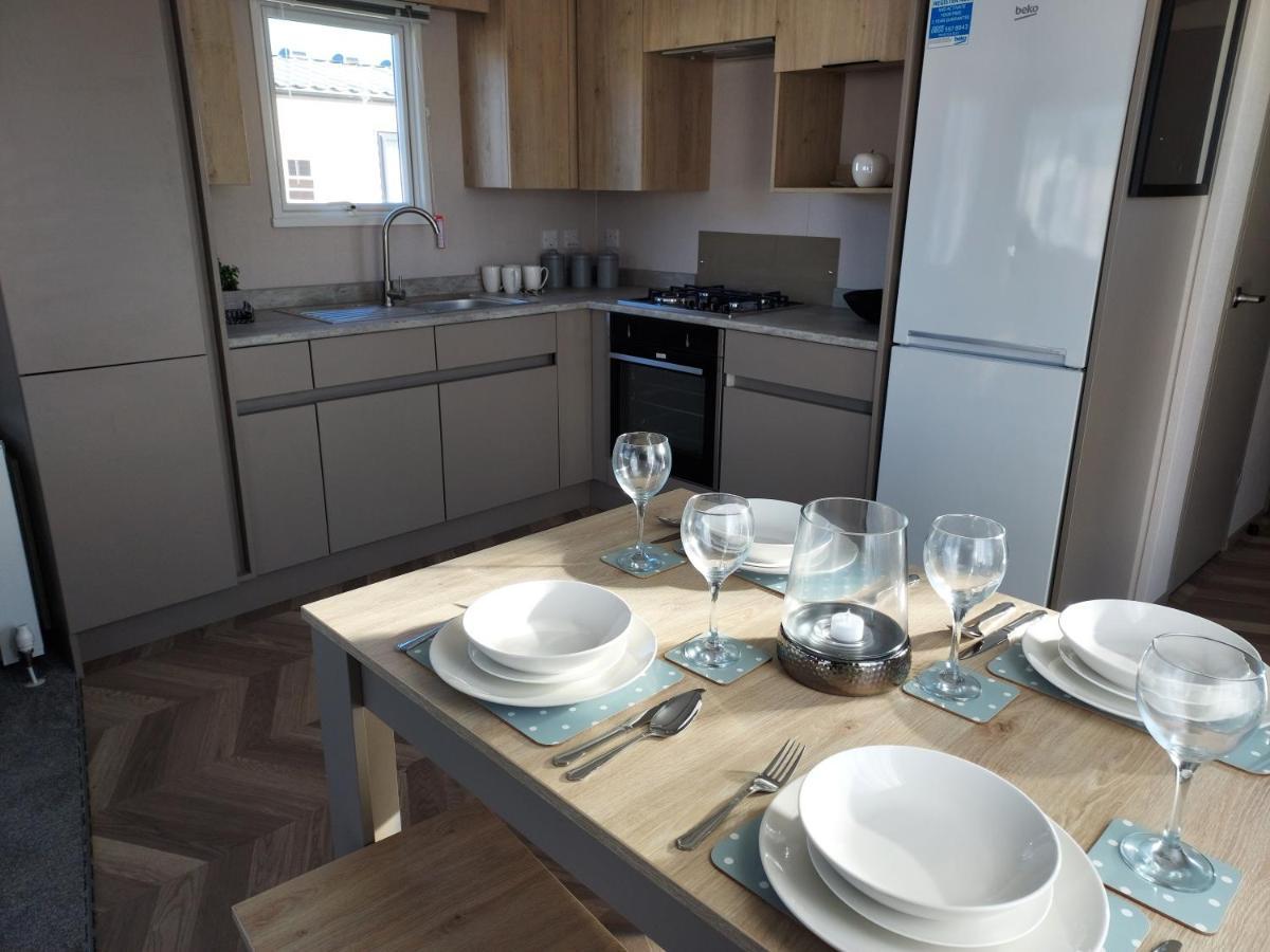 Hoburne Bashley Self-Catering Holiday Home 뉴밀튼 외부 사진
