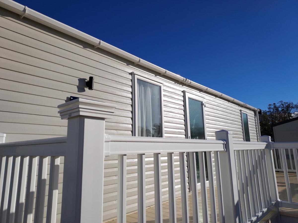 Hoburne Bashley Self-Catering Holiday Home 뉴밀튼 외부 사진