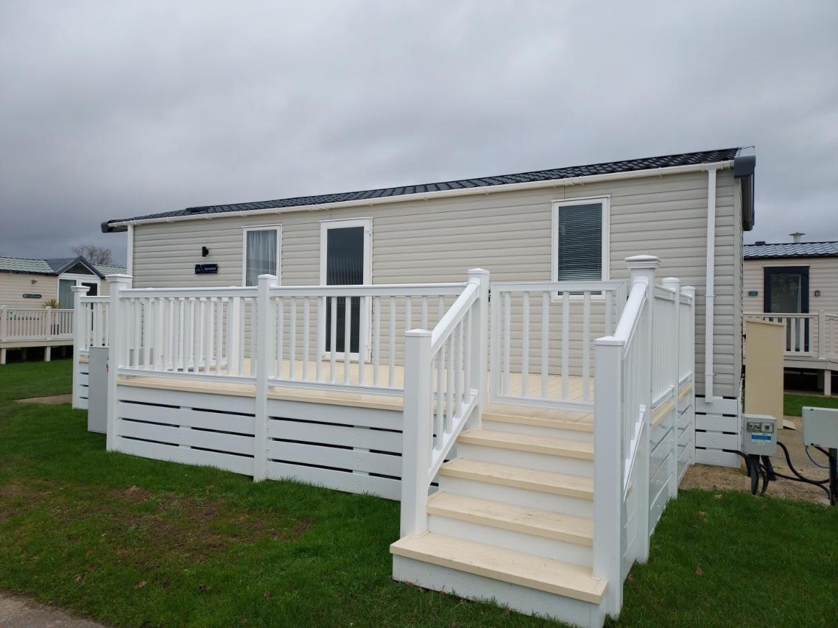 Hoburne Bashley Self-Catering Holiday Home 뉴밀튼 외부 사진